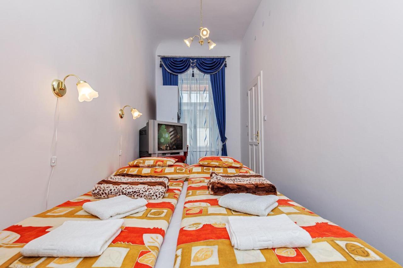 Arany Csillag Apartman Эгер Экстерьер фото