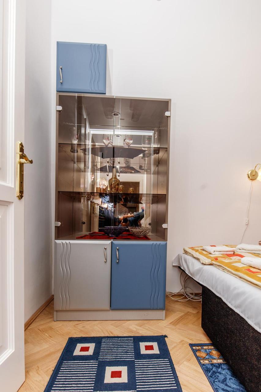 Arany Csillag Apartman Эгер Экстерьер фото