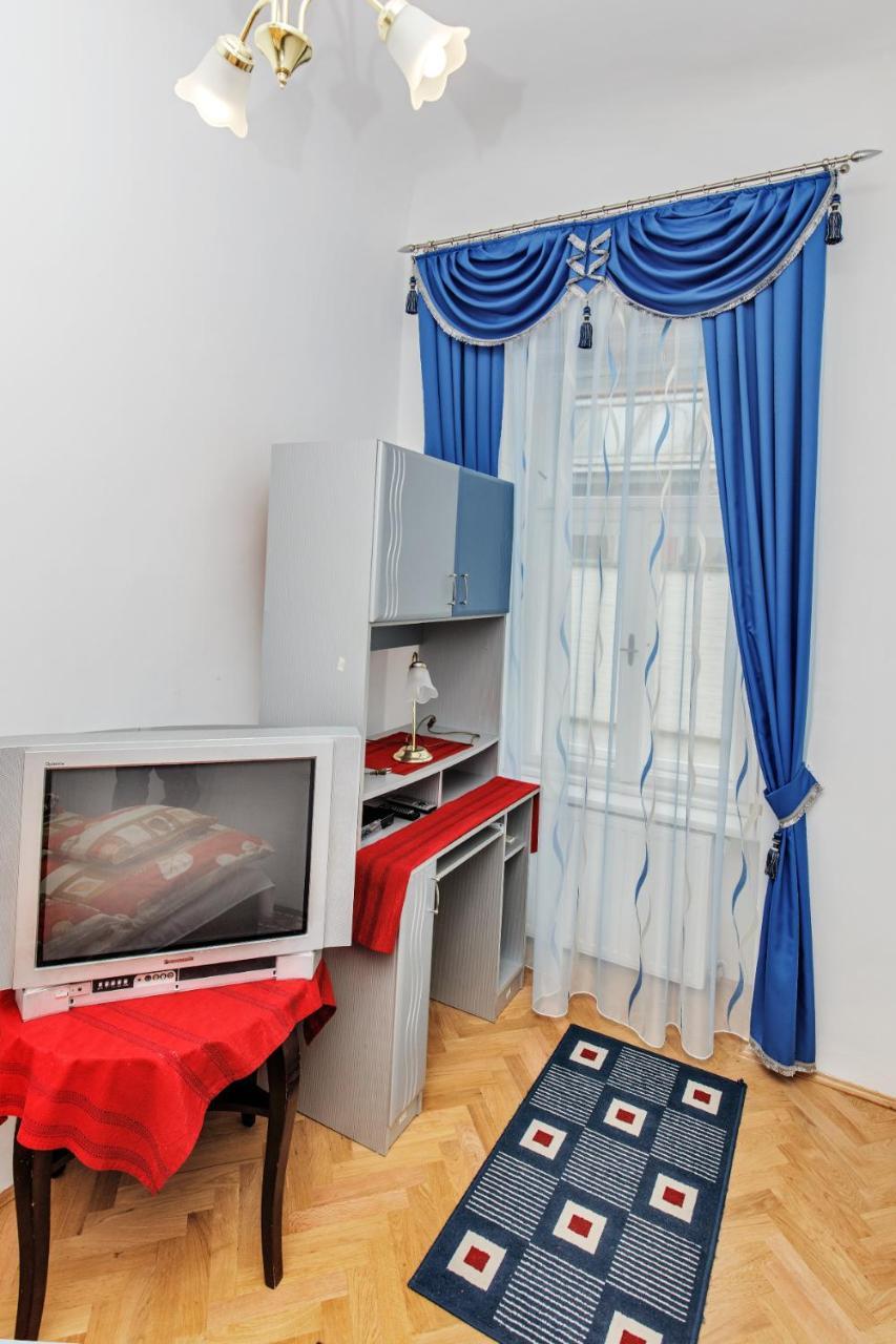 Arany Csillag Apartman Эгер Экстерьер фото